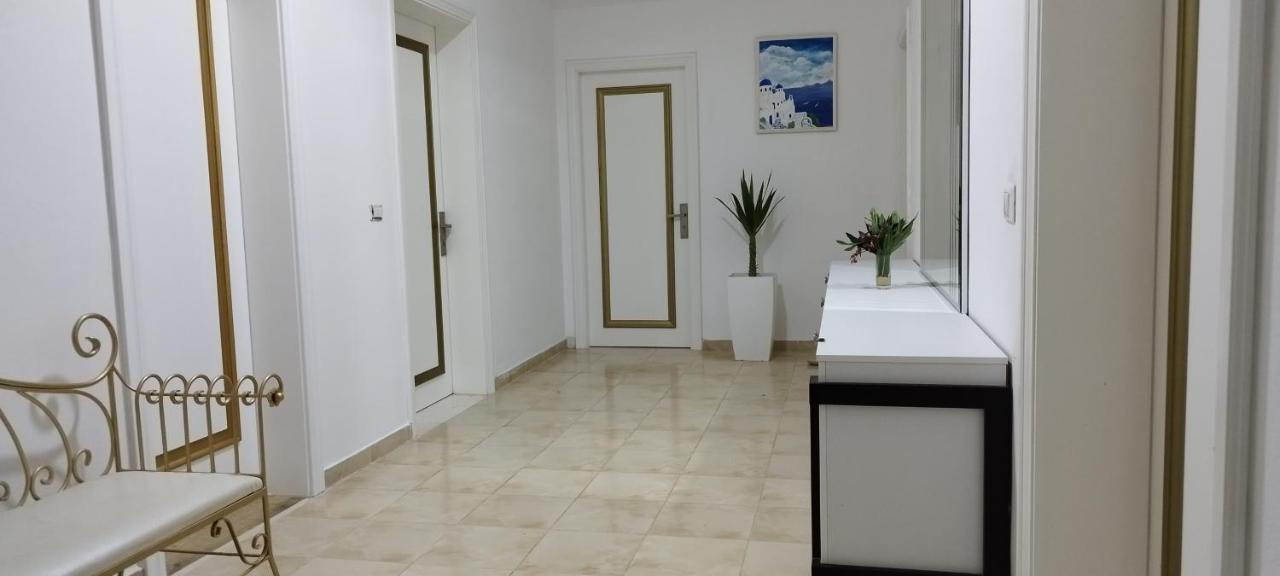 Borsh Apartments Экстерьер фото