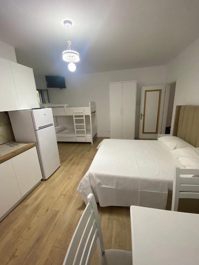 Borsh Apartments Экстерьер фото